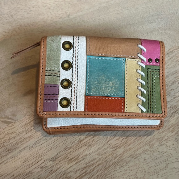 FOSSIL patchwork leather tri-fold wallet, Never Used - Picture 2 of 6